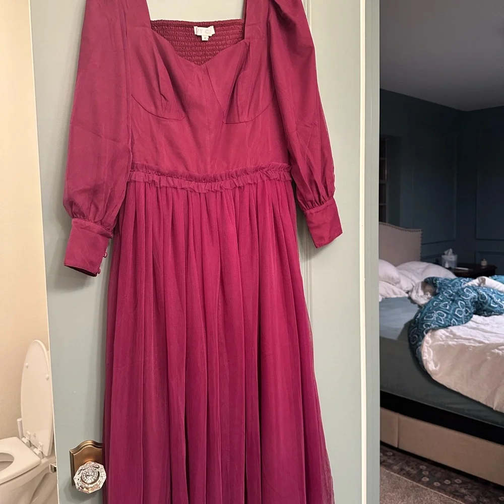 Ivy City Co Purple Midi Dress - Picture 2 of 3